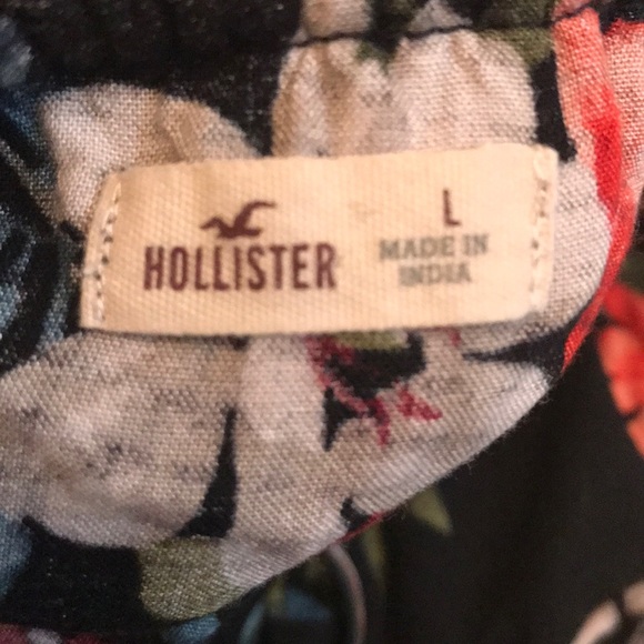 Hollister romper - Picture 3 of 3